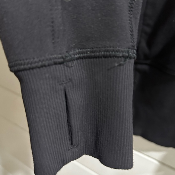 Lululemon Asana Jacket Black Full Zip Ruffle Trim Size 4 - Picture 9 of 13